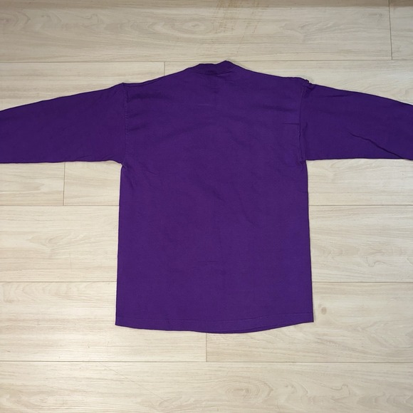 VINTAGE BETTY BOOP LONG SLEEVE T SHIRT Medium 90s MOTORCYCLE PURPLE CARTOON 1994 - Picture 3 of 9